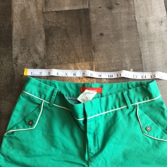 Anthropologie spring green Bermuda short - Picture 6 of 11